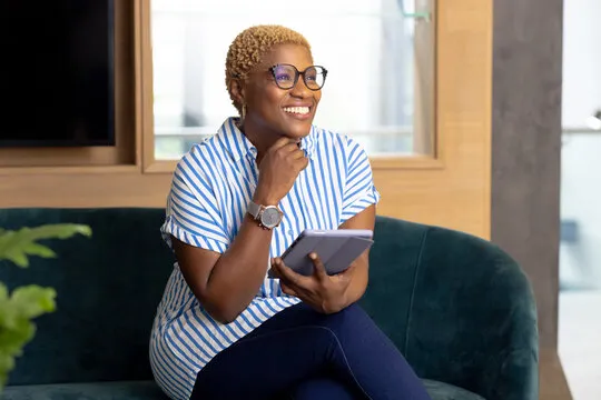 澳洲幸运五 新闻背景